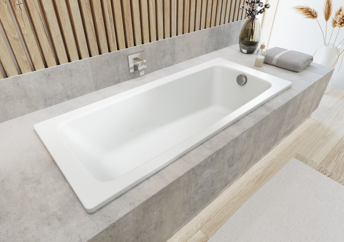 White Kaldewei Advantage Cayono 1700mm single-ended steel bath shown, with smooth, clean lines and a modern design.