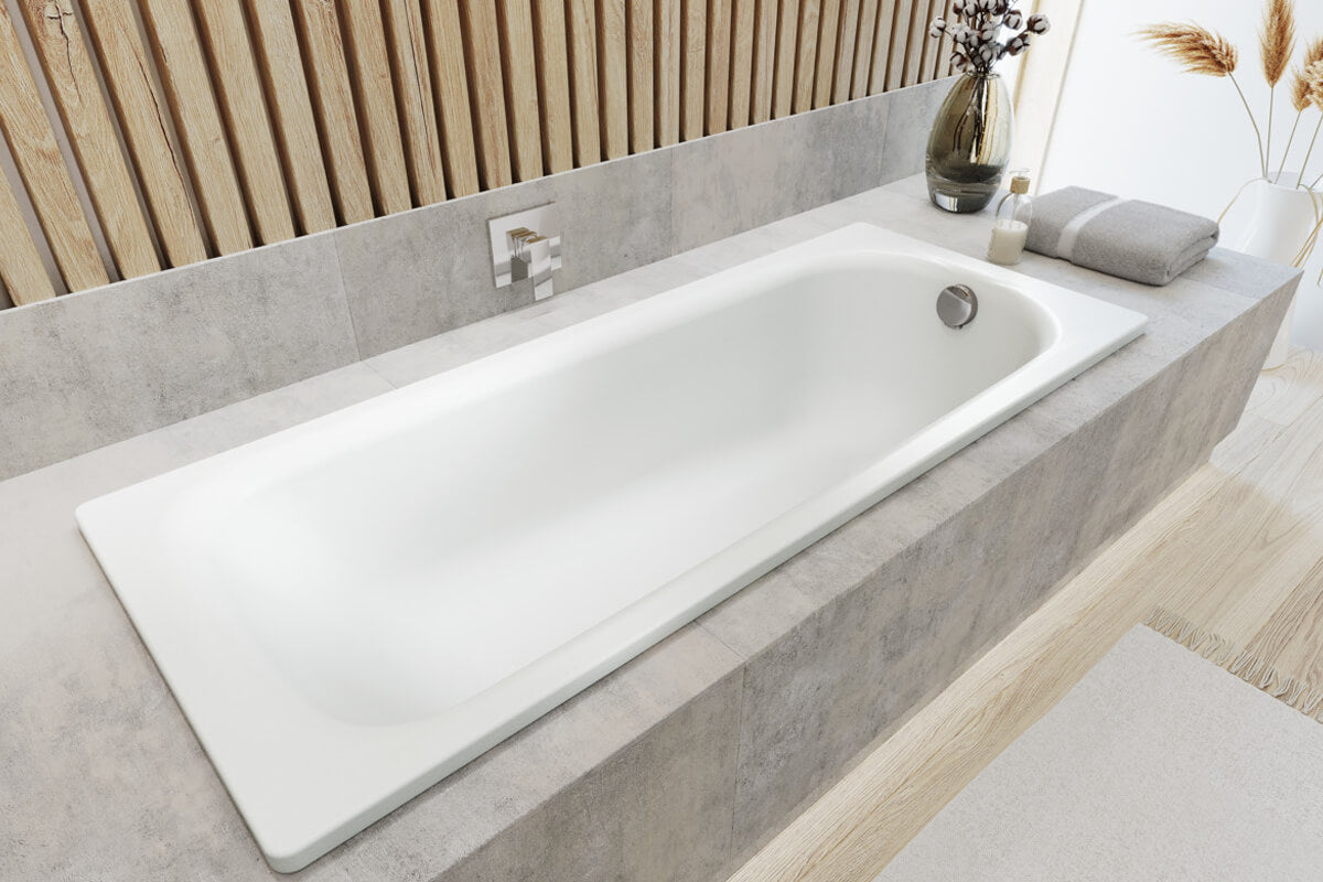 White Kaldewei Advantage Saniform Plus steel bath, 1700x750mm, single-ended design, shown in a modern bathroom setting.
