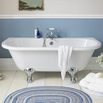 Acrylic Kenton traditional back-to-wall roll top bath with legs, 1700x750mm, showcasing its elegant design and classic style.