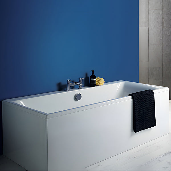 Double-ended rectangular bath by Ideal Standard Concept Idealform, 1700 x 750mm, shown in a modern bathroom setting.
